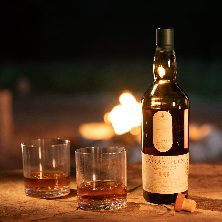 Tasting Notes: Lagavulin – 16 Years Old – whisky unplugged