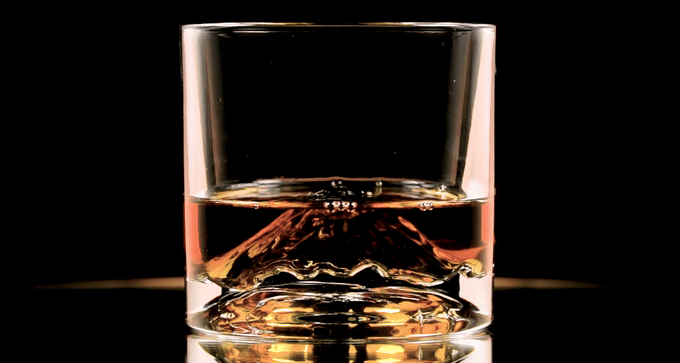 The American Peaks Whiskey Set
