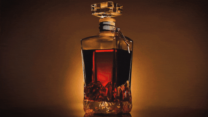 The American Peaks Whiskey Set